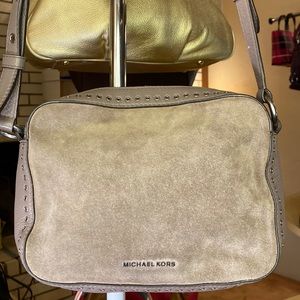 NWT - $398 MSRP MICHAEL KORS Brooklyn Suede & Leather Crossbody Bag NQ028